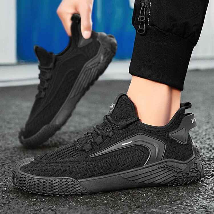 Men's Lightweight Breathable Sports Sneakers