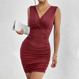 Elegant Solid Color Dress - European & American Style with Pleated Side and V-Neck